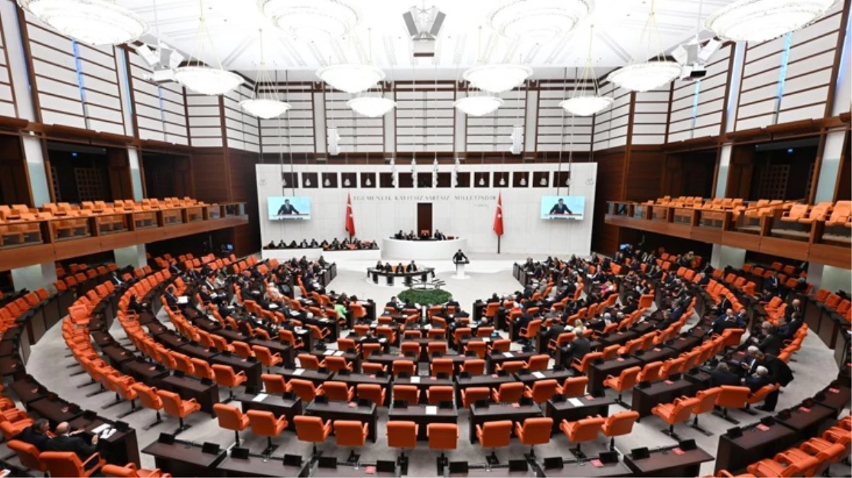 Muhalefetin TBMM’ye sunduğu asgari ücret ve yoksulluk ile ilgili önerileri, AK Parti ve MHP oylarıyla reddedildi