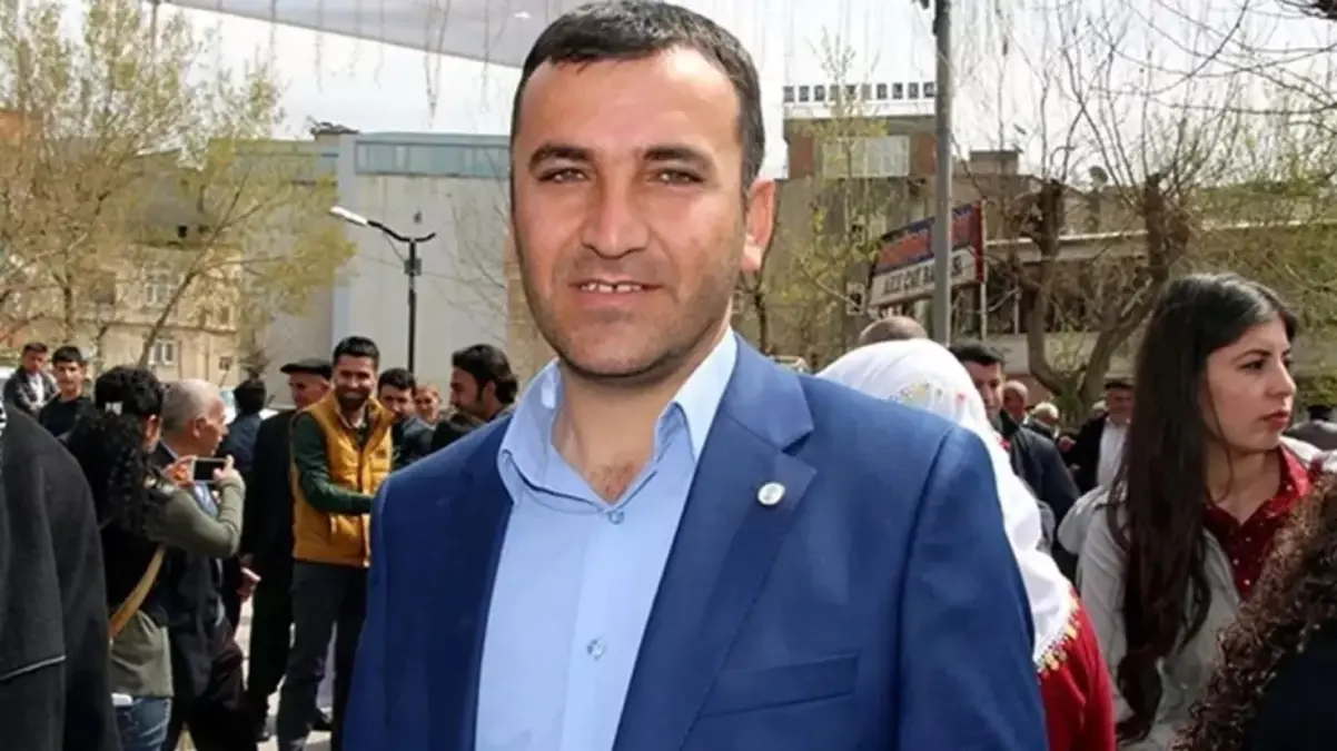 Eski HDP’li vekil Ferhat Encü’den skandal 29 Ekim paylaşımı