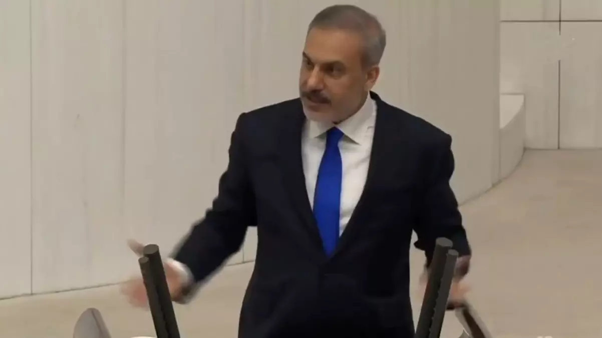 Bakan Fidan’dan sözünü kesen DEM Partililere tokat gibi yanıt