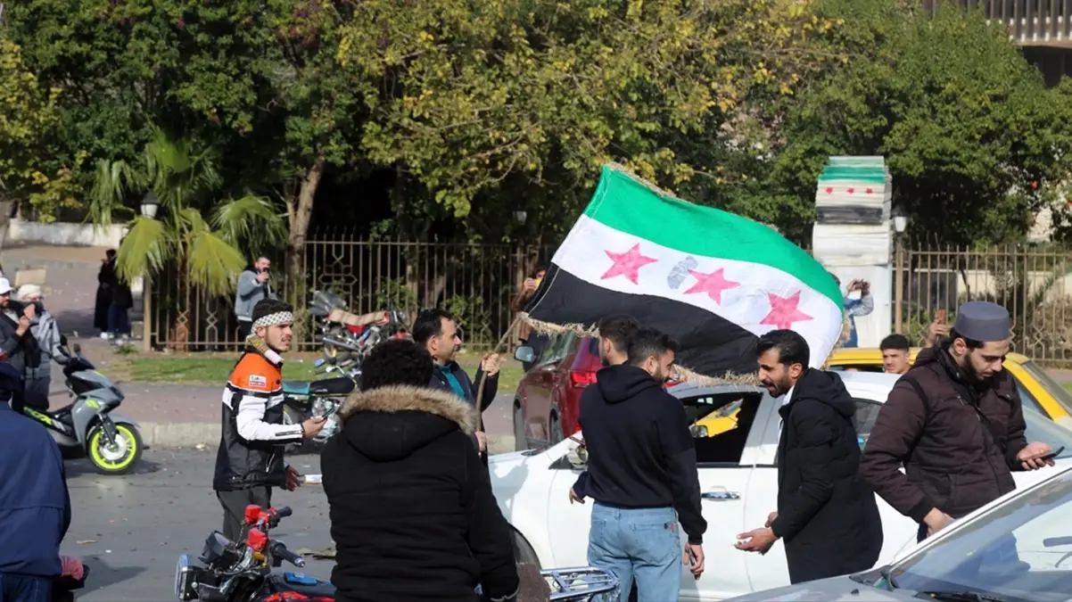 Şam’da sokağa çıkma yasağı kaldırıldı! Halka "İşlerinize dönün" çağrısı