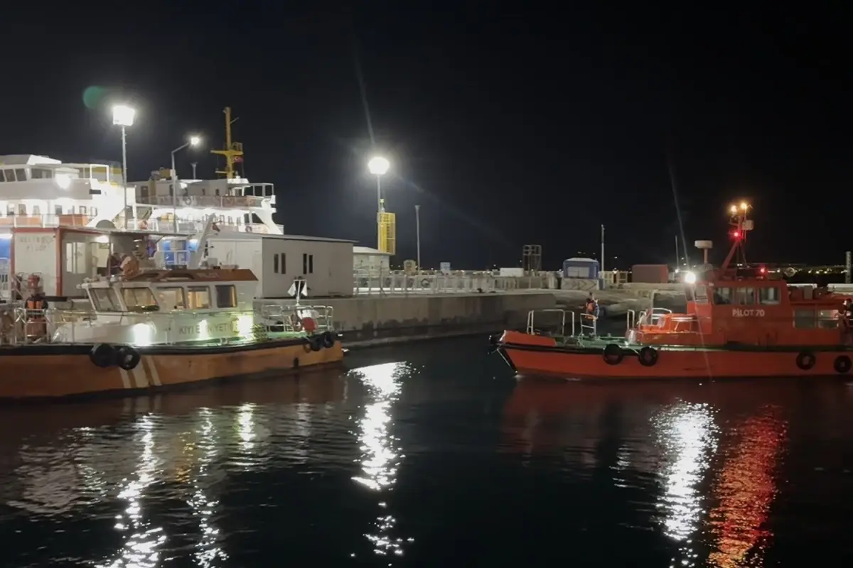 Çanakkale Boğazı’nda can pazarı! Kılavuz kaptan denize düştü
