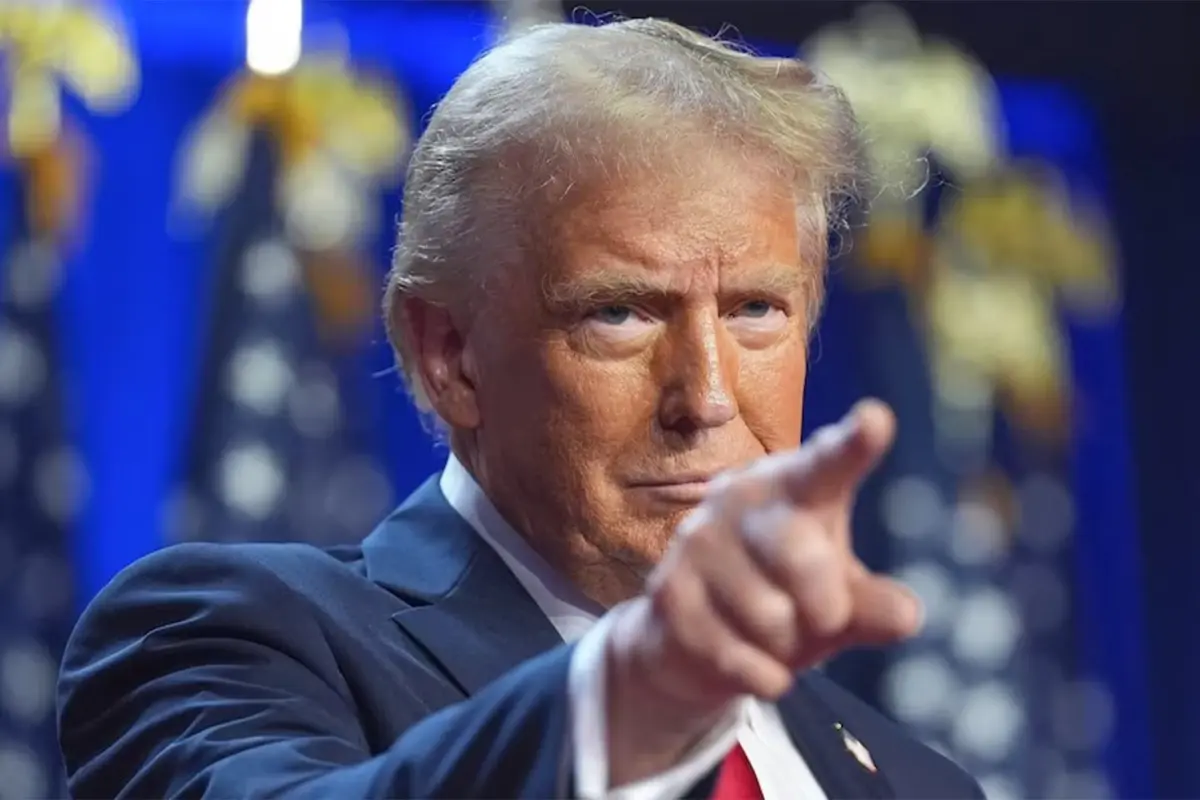 Trump: Rusya’ya büyük ölçekli bankacılık yaptırımları ve gümrük tarifeleri uygulamayı düşünüyorum