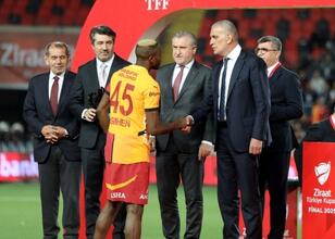 Hacıosmanoğlu: ‘Protestolar beni motive ediyor! Kupayı ben vereceğim’